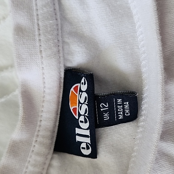 *SALE* Ellesse Crop Top - Picture 2 of 2